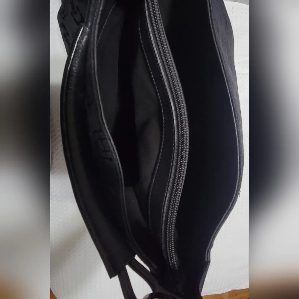 Authentic Gucci Horsebit Canvas Hobo - Picture 10 of 13